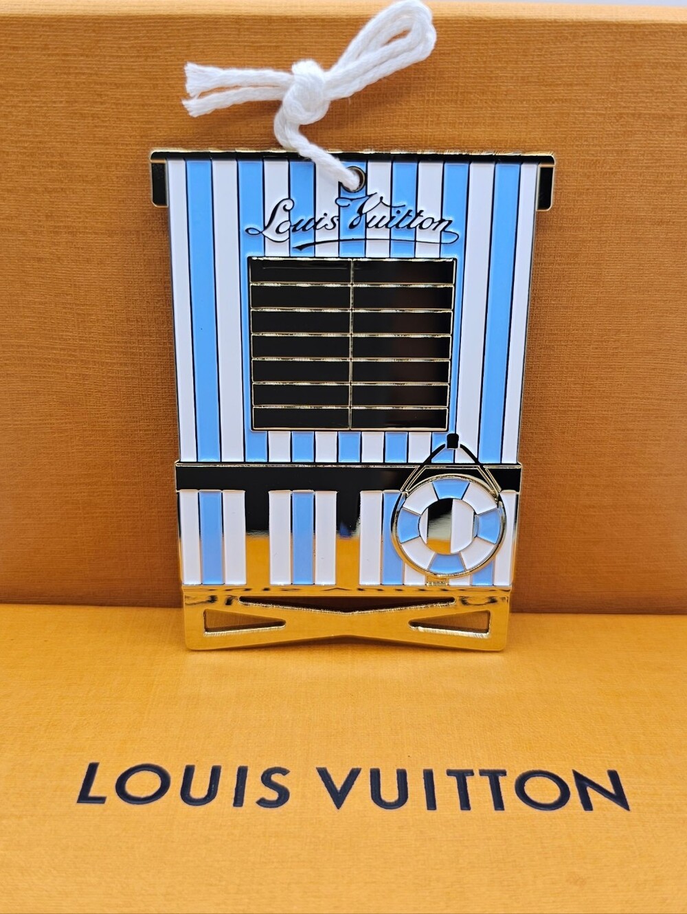 💫 AUTHENTIC LOUIS VUITTON LIMITED METAL TAG CHARM